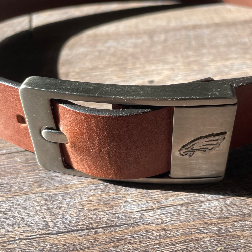 NFL Eagles Wings Philadelphia Eagles Leather Belt - Picture 2 of 6